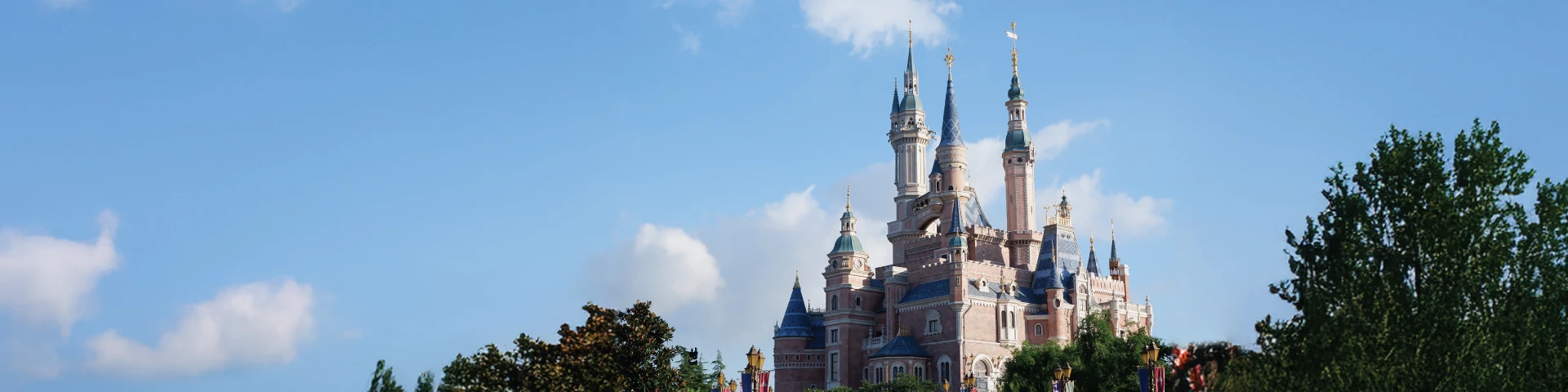 รีวิว Disneyland ในเอเชีย ชวนพ่อแม่พาลูกเที่ยวแบบฟิน ๆ