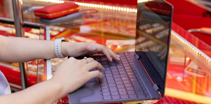 ตรวจสอบการสั่งซื้อทางออนไลน์
