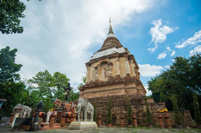ไหว้พระขอพร วัดเจ็ดยอด พระธาตุประจำคนเกิดปีมะเส็ง เชียงใหม่