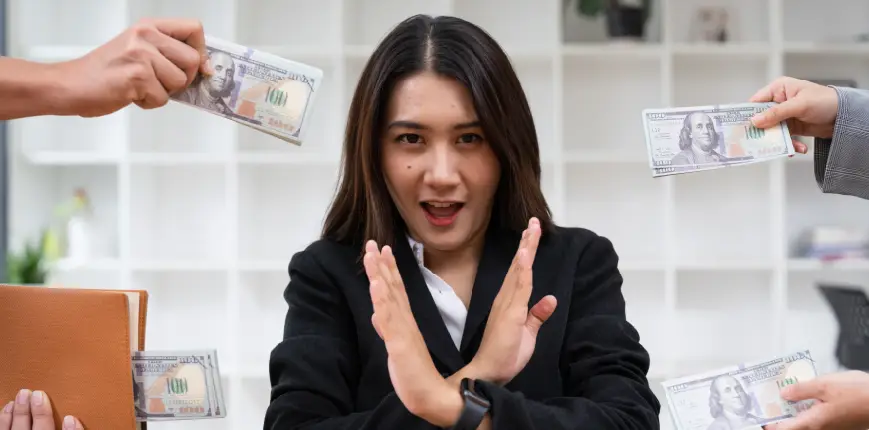 หญิงสาวปฎิเสธหนี้เพิ่ม เพราะจเอาเงินไปโปะบ้าน