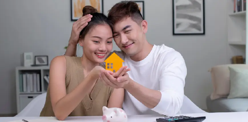 คู่รักวางแผนการเงินหลังจากซื้อบ้านของตัวเอง