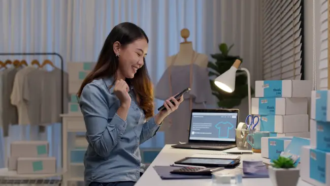 ธุรกิจขายของออนไลน์นำระบบ PromptBiz ไปใช้ในธุรกิจ